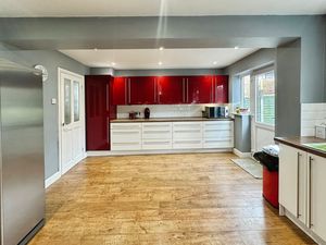 Kitchen- click for photo gallery